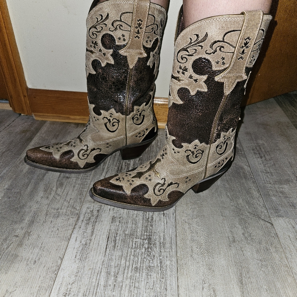 DURANGO CROSS COWGIRL BOOTS